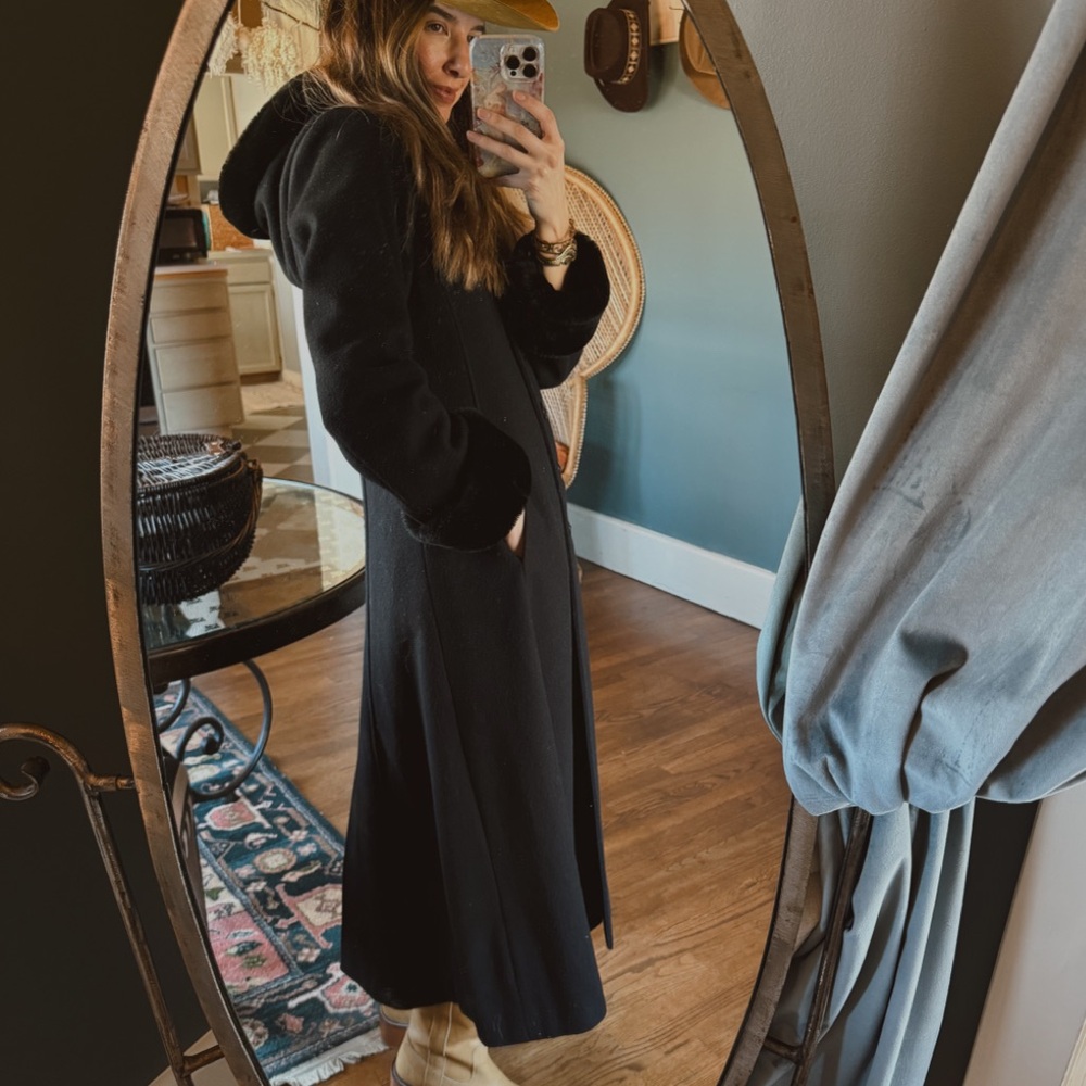 Vintage duster Long Black Wool Fur trim coat Hood cuffs sz 8p - Picture 3 of 14